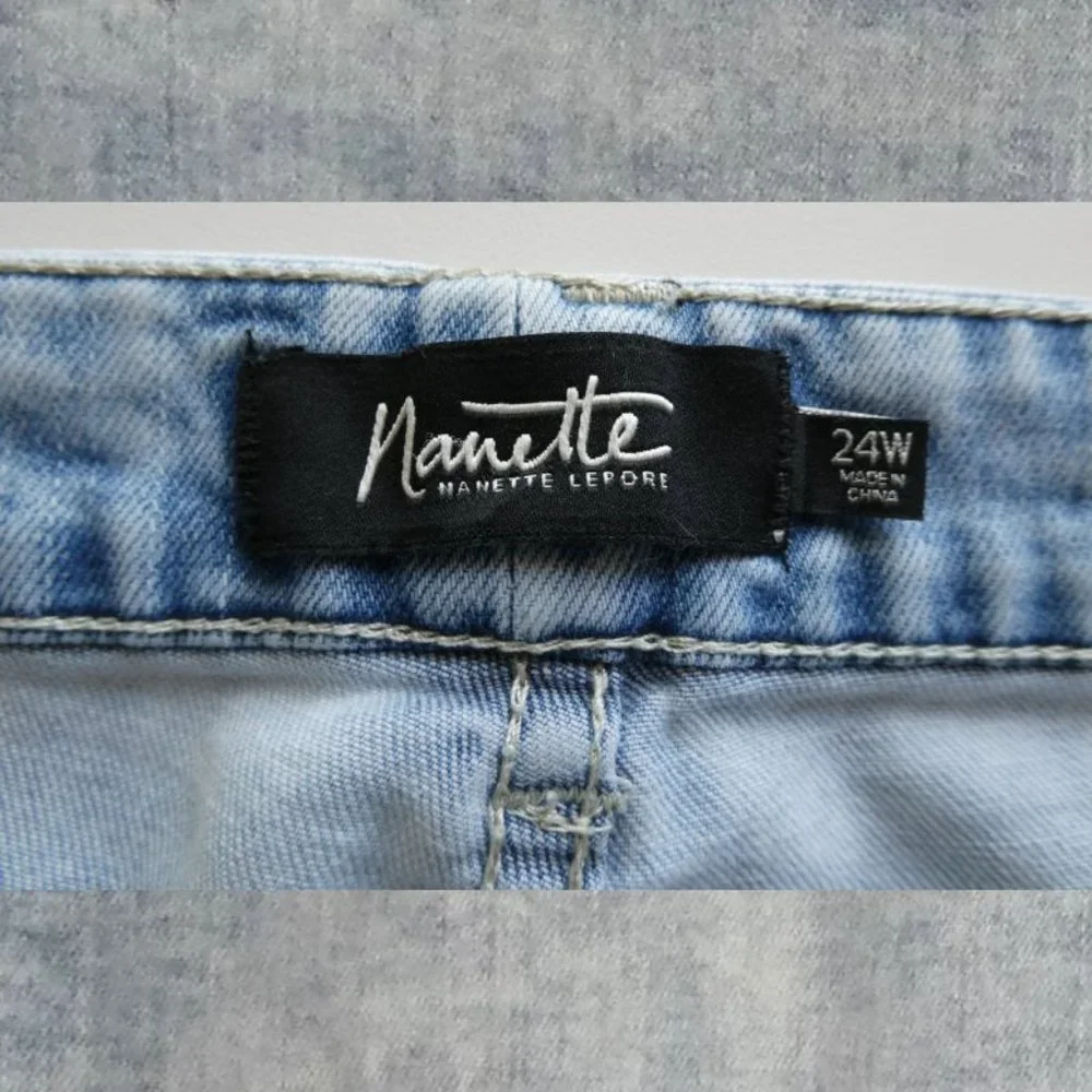 Nanette Embroidered Shorts 24W